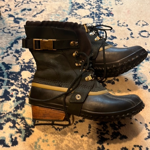 Sorel Shoes - Sorel Carley Conquest
